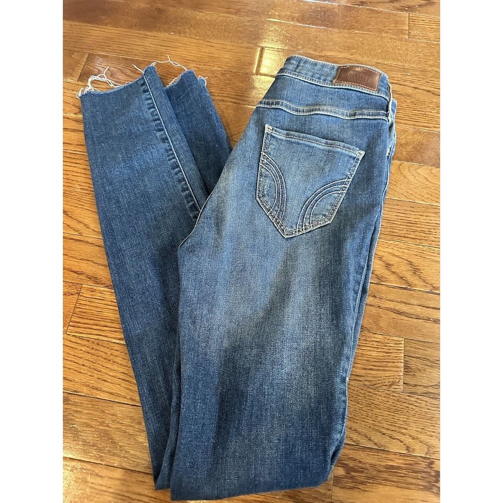 Hollister Jeans‎ 1R size 25w 30L